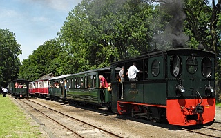 Pic.: Train with engine PLETTENBERG at Heiligenberg station